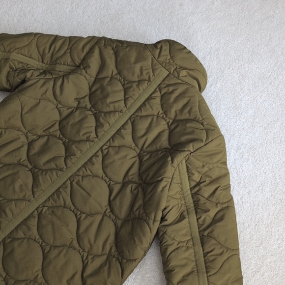 TODAY ONLY! J. Crew Signature Quilted Cocoon Puffer, Size XS - Picture 6 of 16